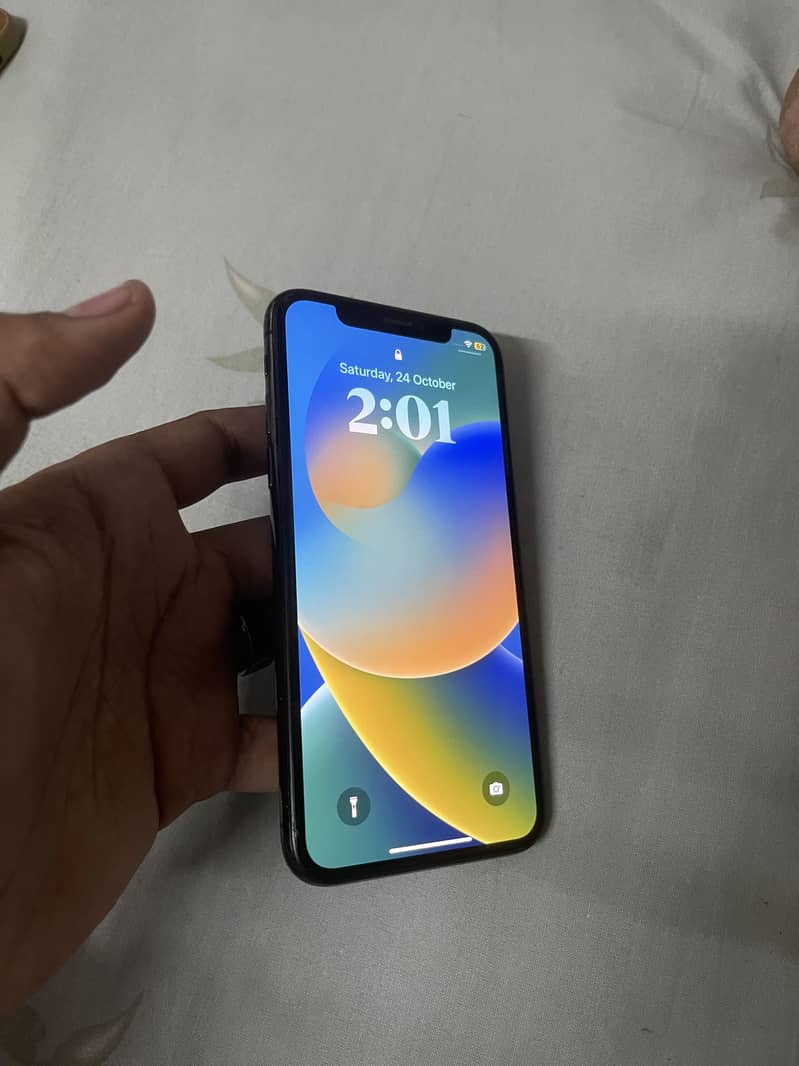 iPhone X box 4
