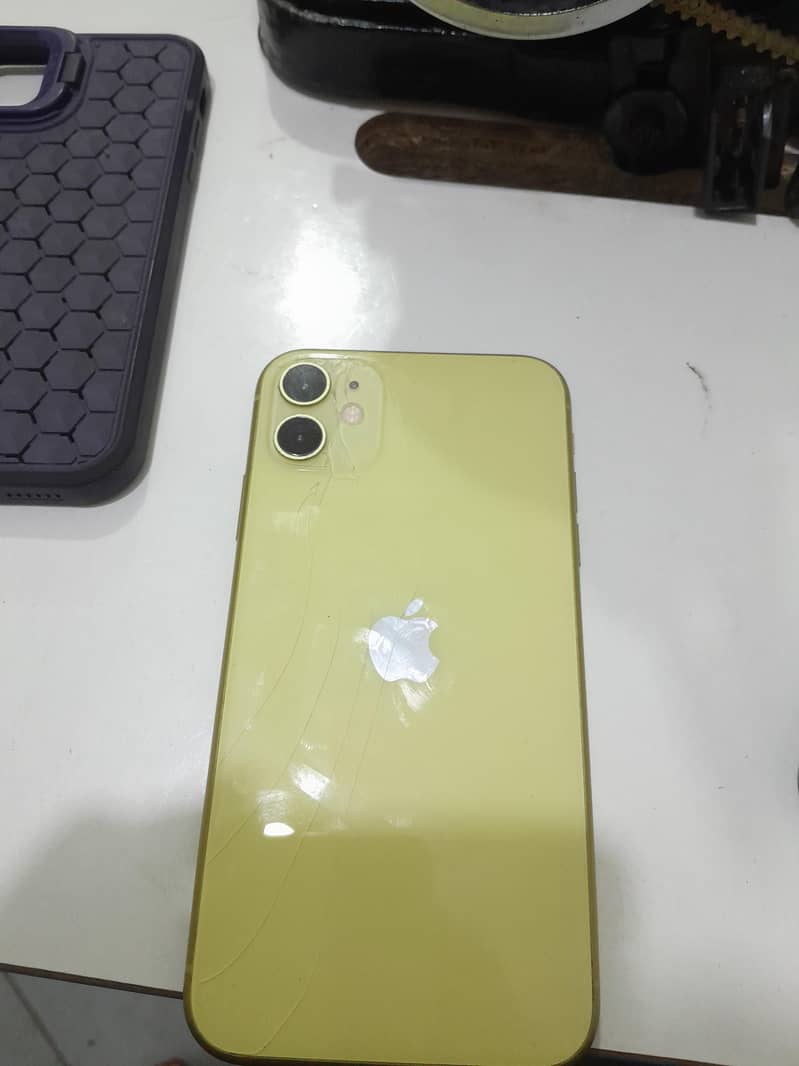 Apple iPhone 11 0