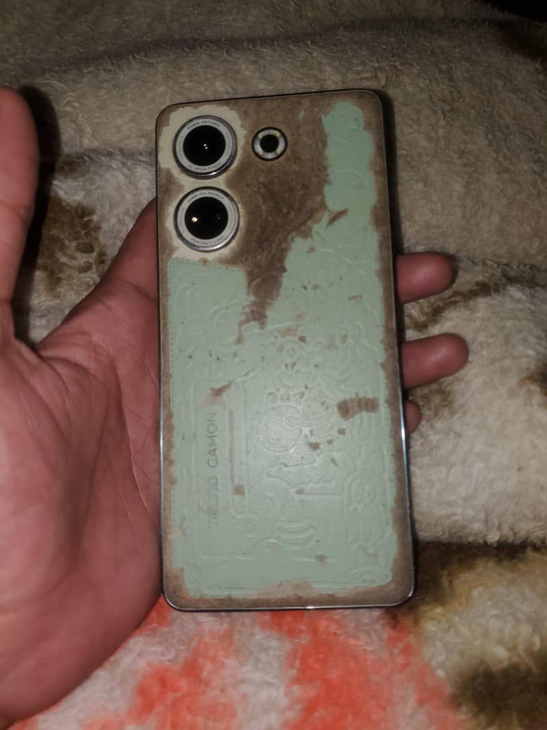 Tecno 0