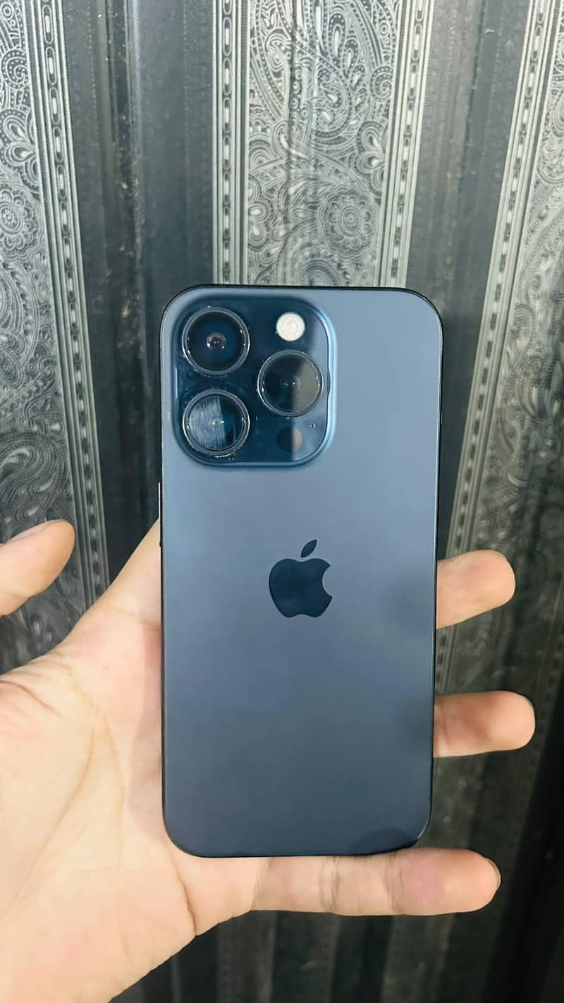 Apple iPhone 15 Pro jv 0