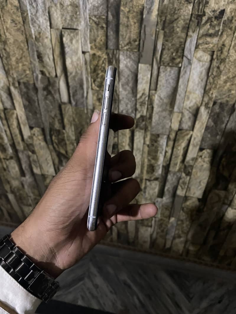 Apple iPhone X 1