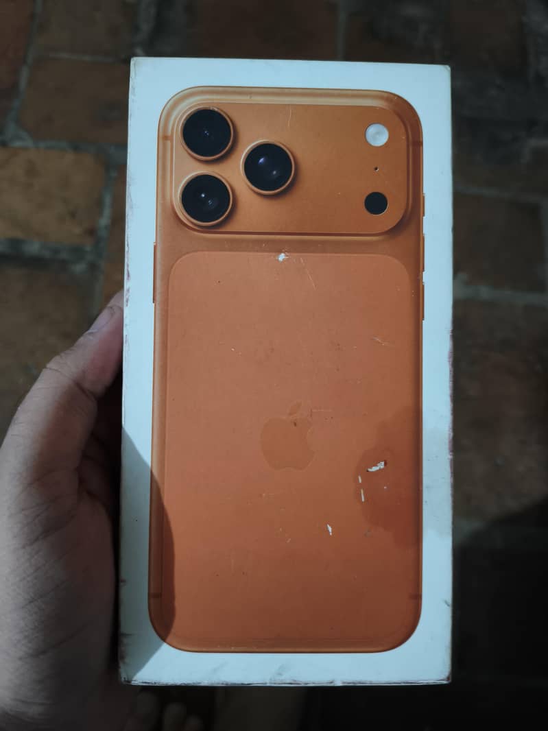 Apple iPhone 17 Pro Max 5