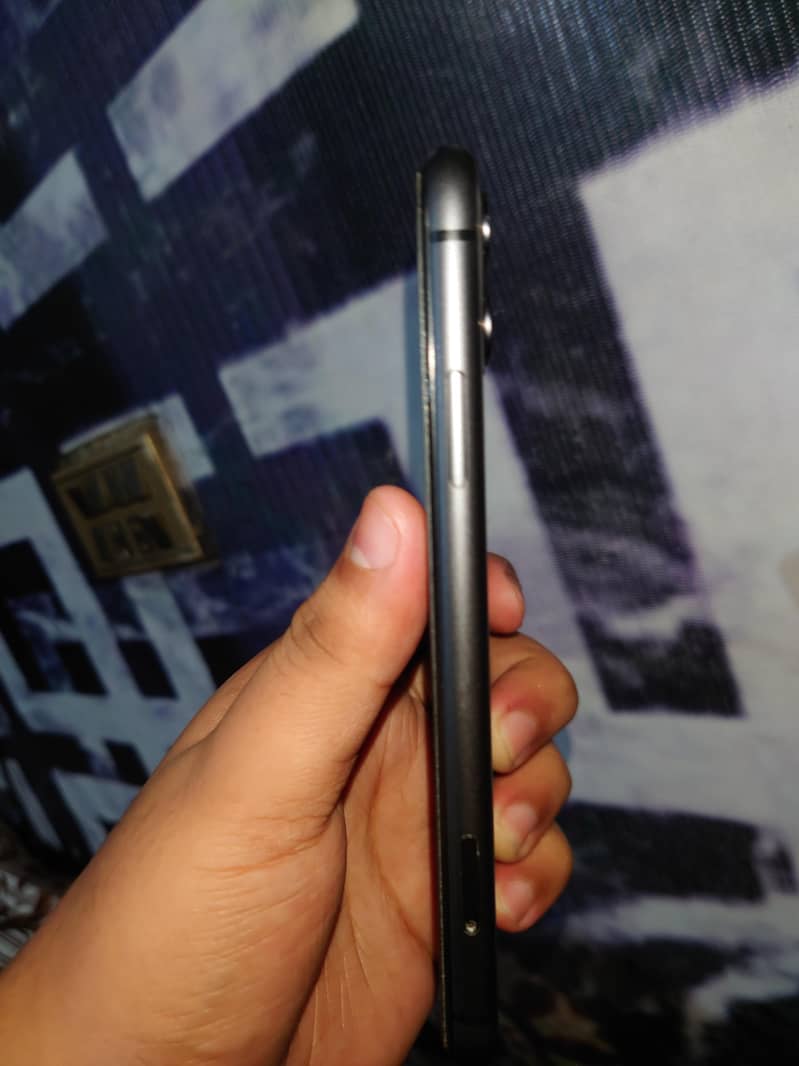 Apple iPhone 11 1