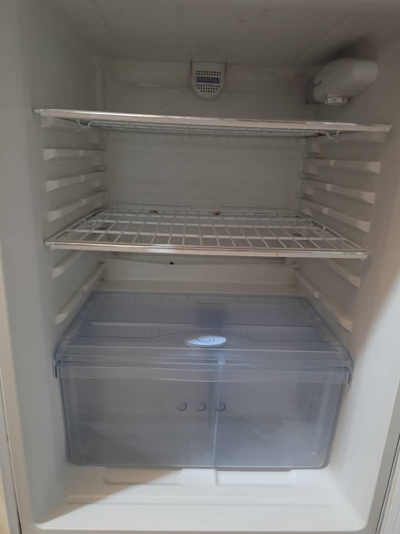 Haier Fridge 0