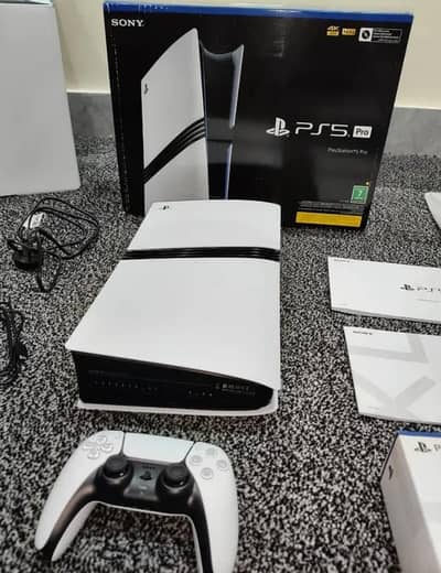 Sony playstation PS5 pro disk edition 2TB with complete box