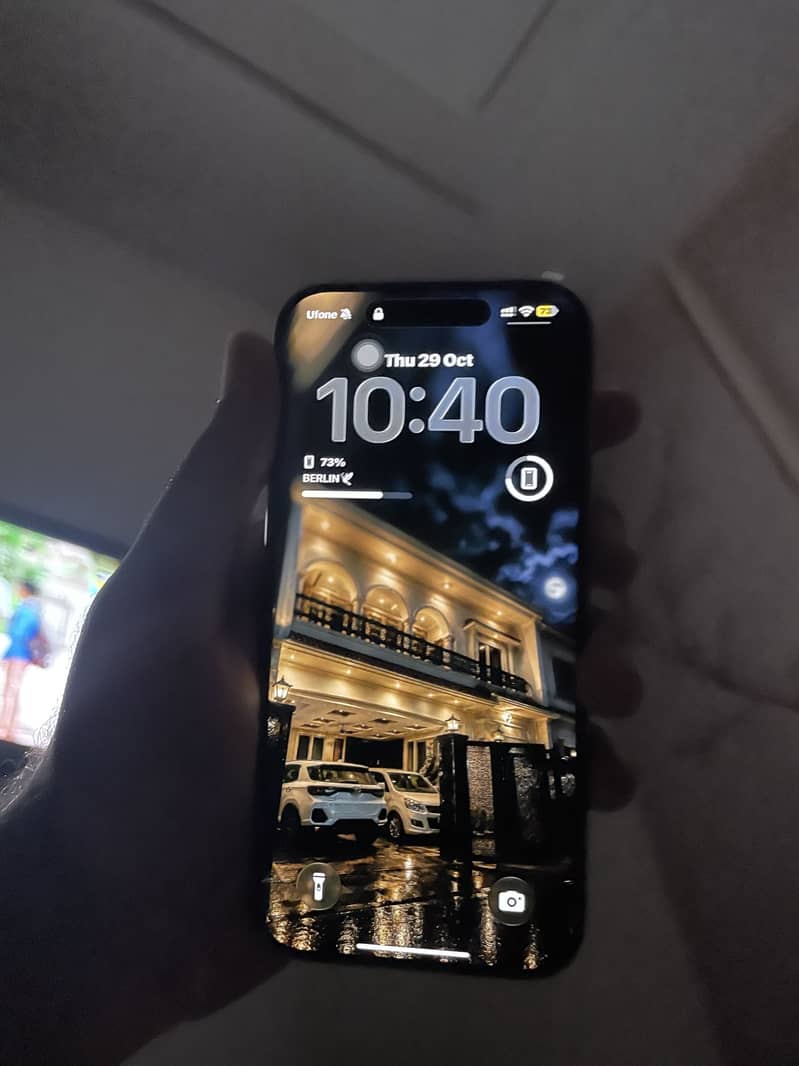 Apple iPhone 15 Pro 1