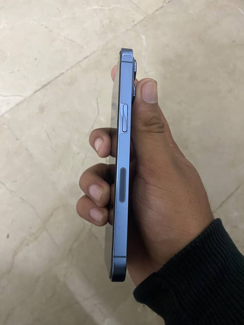 Apple iPhone 13 Pro JV 6