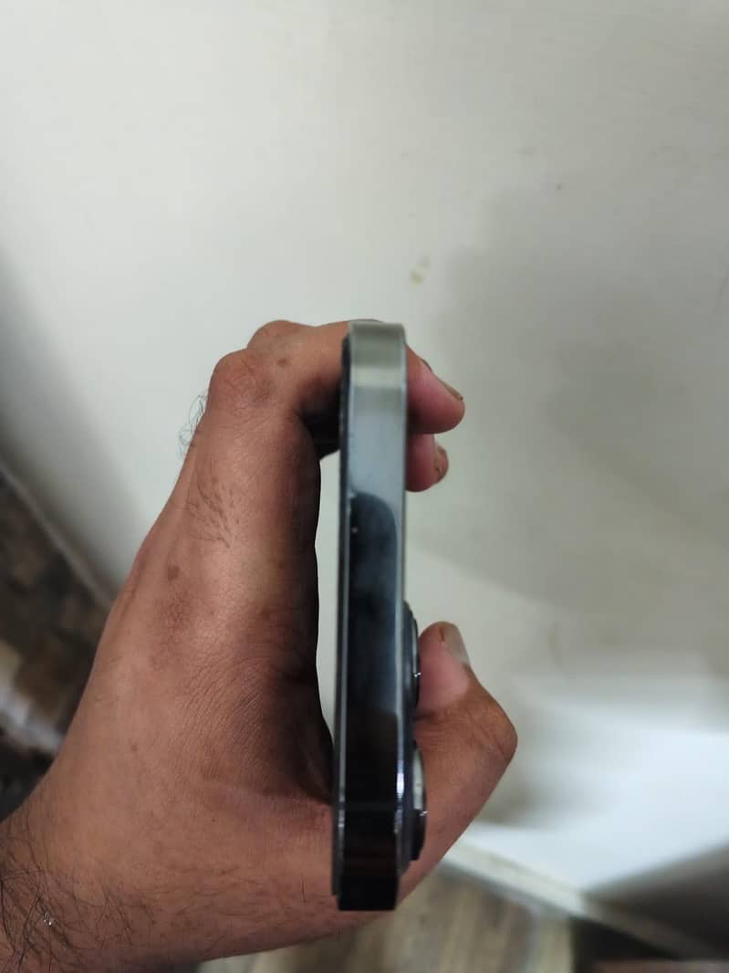 Apple iPhone 13 Pro Max 5