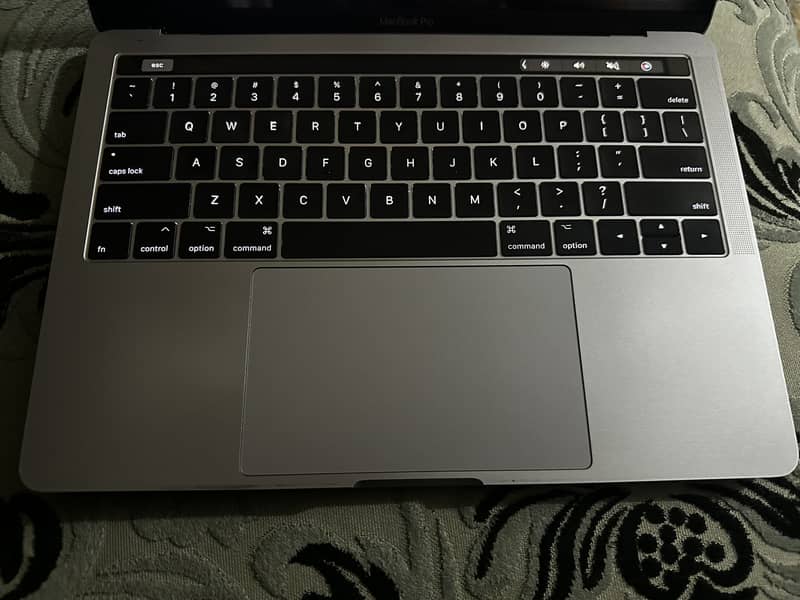 Macbook pro 2017 1tb 1