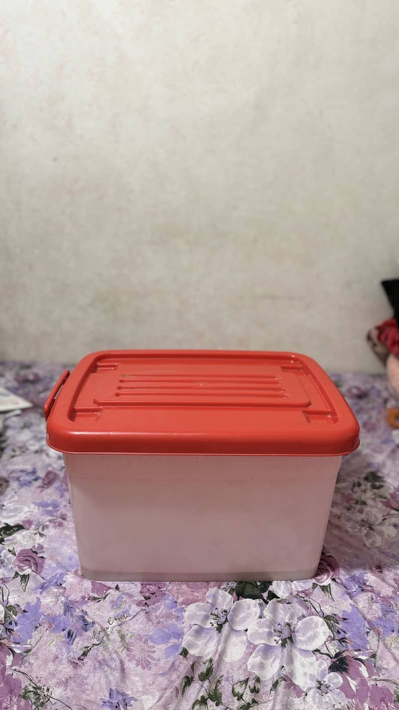 Storage box 0