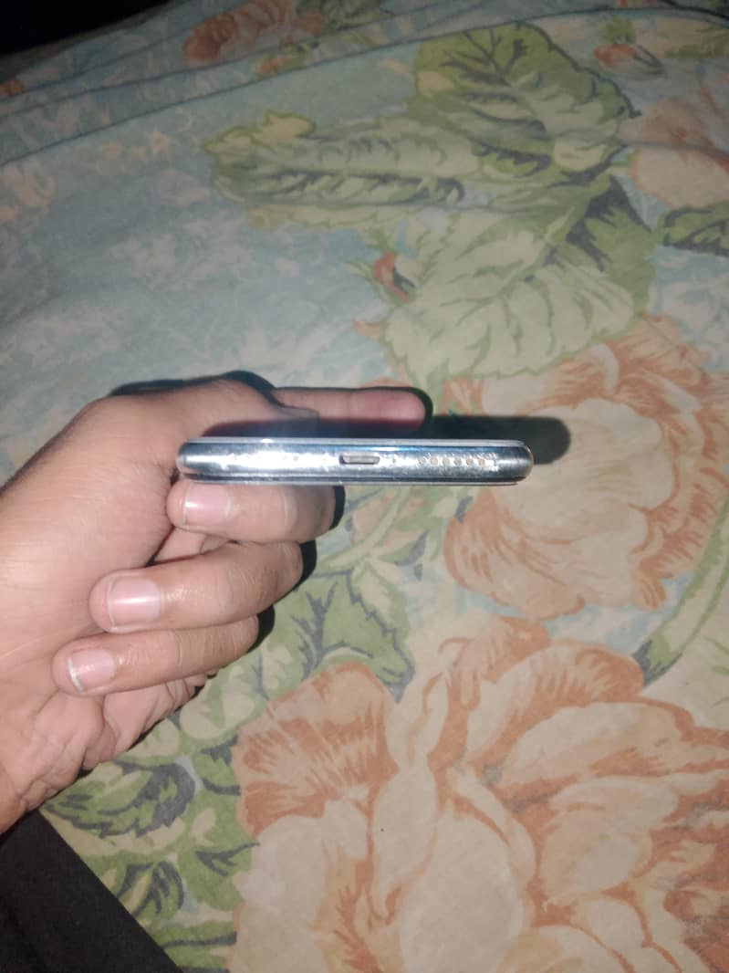 Apple iPhone X 1