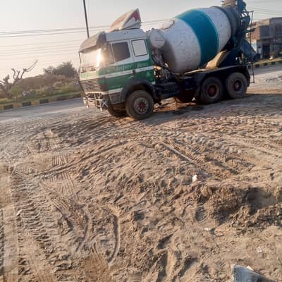 Driving training Nissan mixer
