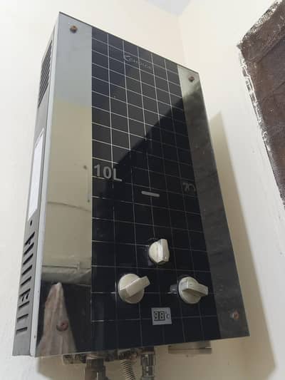instant geyser 9/10 condition