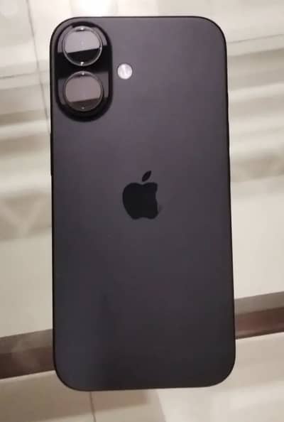 Apple iPhone 16