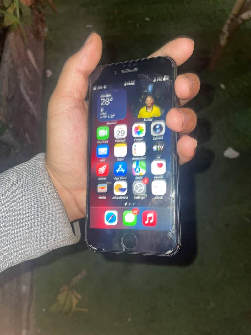 Apple iPhone SE 1
