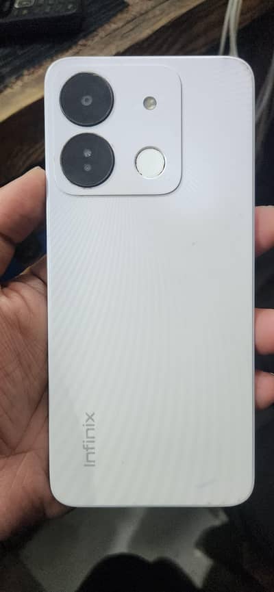 Infinix Smart 7 64gb total jenion official pta glass break only fone