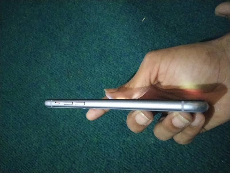 Apple iPhone 11 0