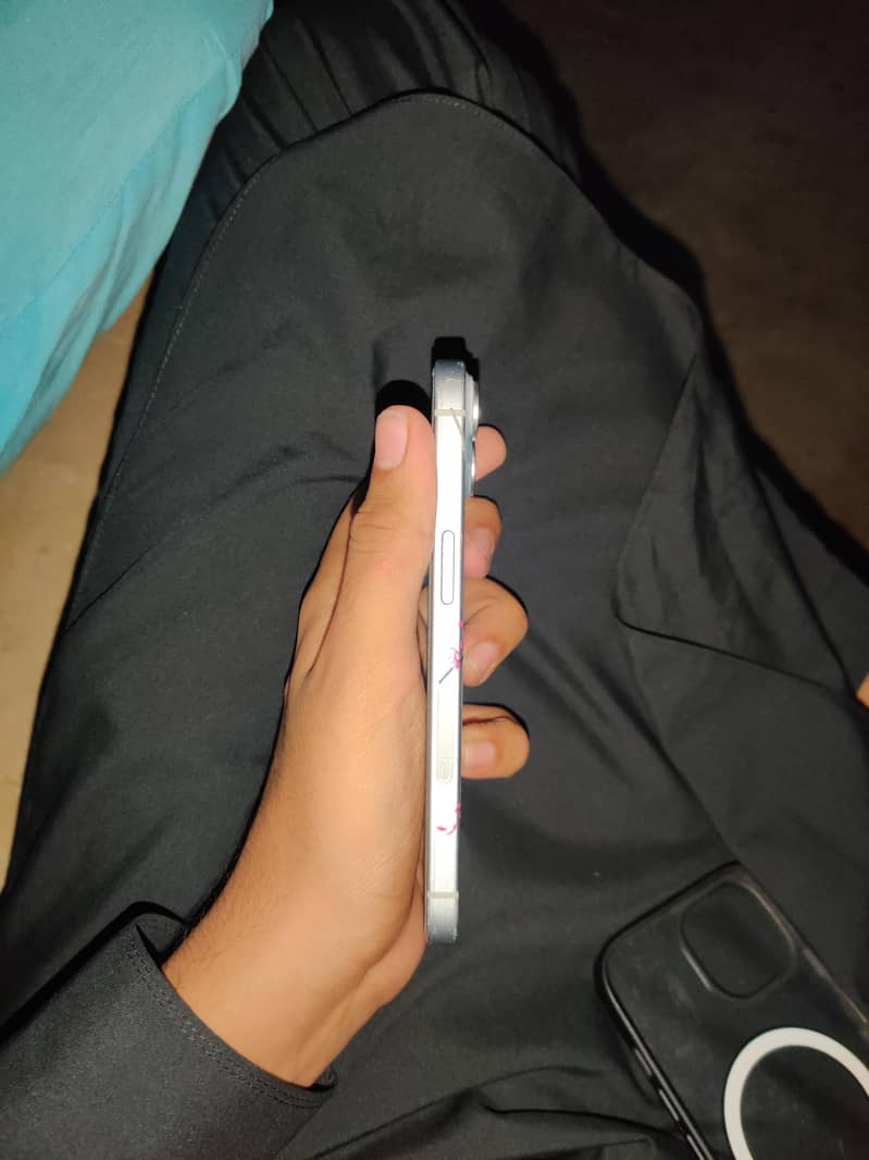 Apple iPhone 15 1