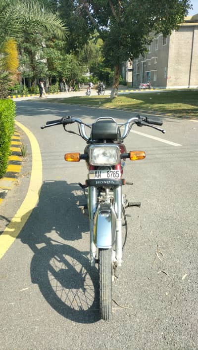 urgent sale 24 model CD 70