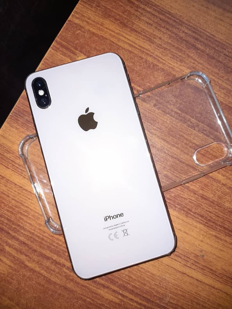 Apple iPhone XS Max 0