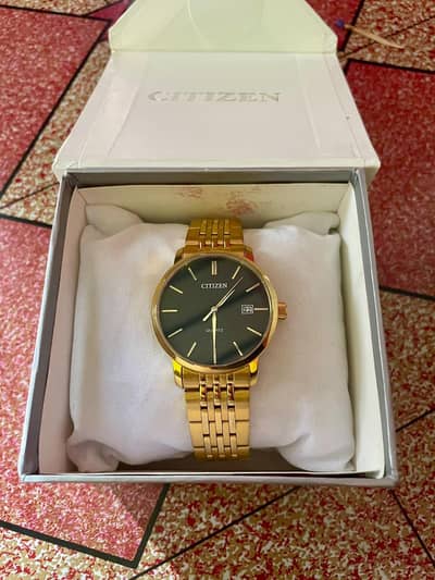 original citizen quartz watch with box &