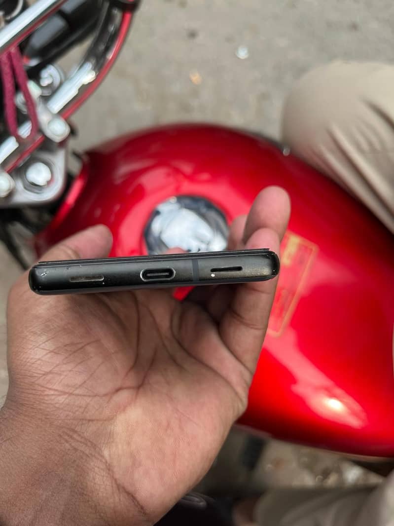 Google Pixel 6a 1