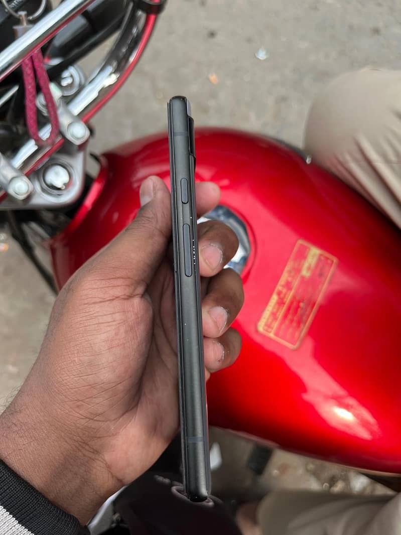 Google Pixel 6a 5