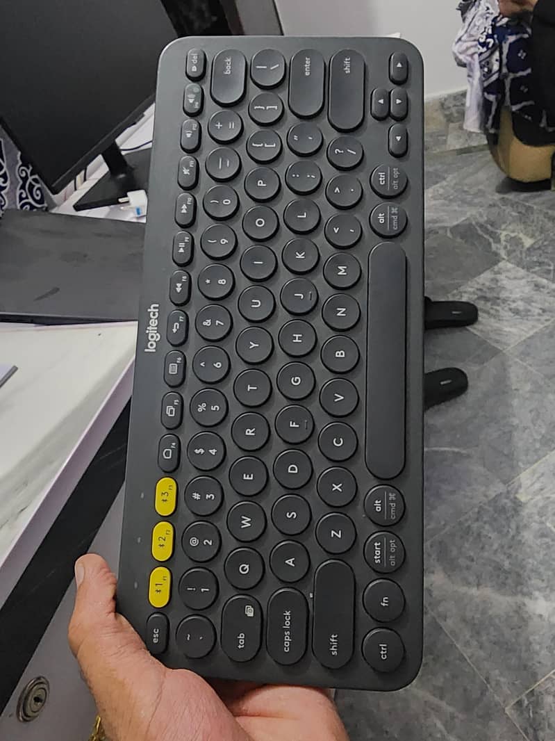 Logitech K380 0