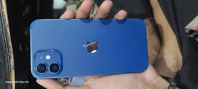 Apple iPhone 12