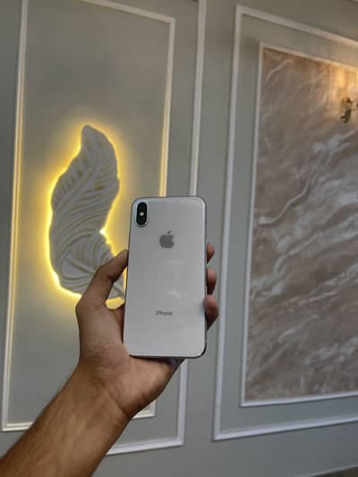 iPhone x 64 GB Factory unlock non PTA