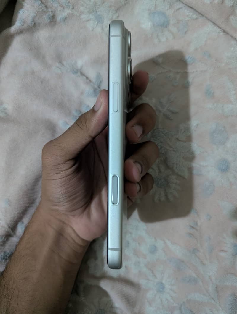 Apple iPhone 17 Pro Max 1