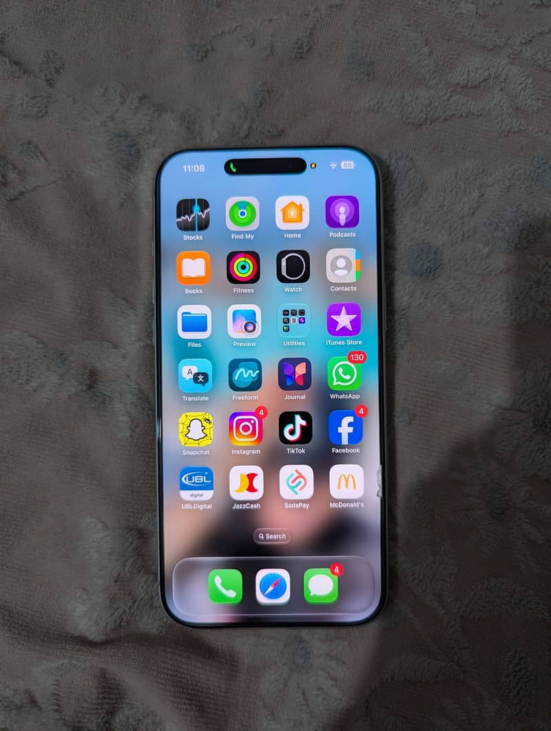 Apple iPhone 17 Pro Max 5