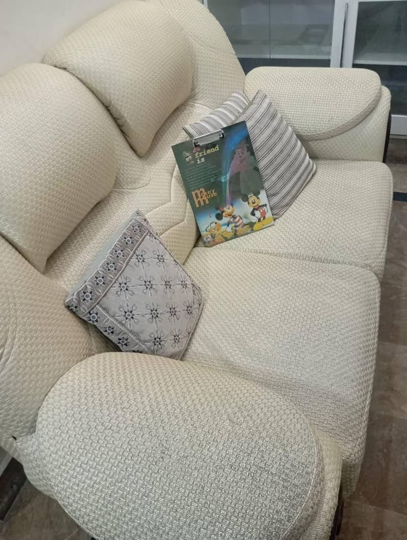 3 seater 1