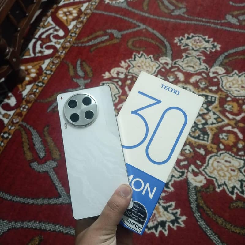 Tecno CAMON 30 1