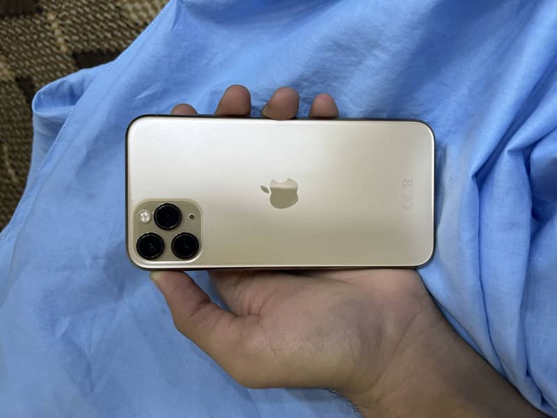 Apple iPhone 11 Pro 1