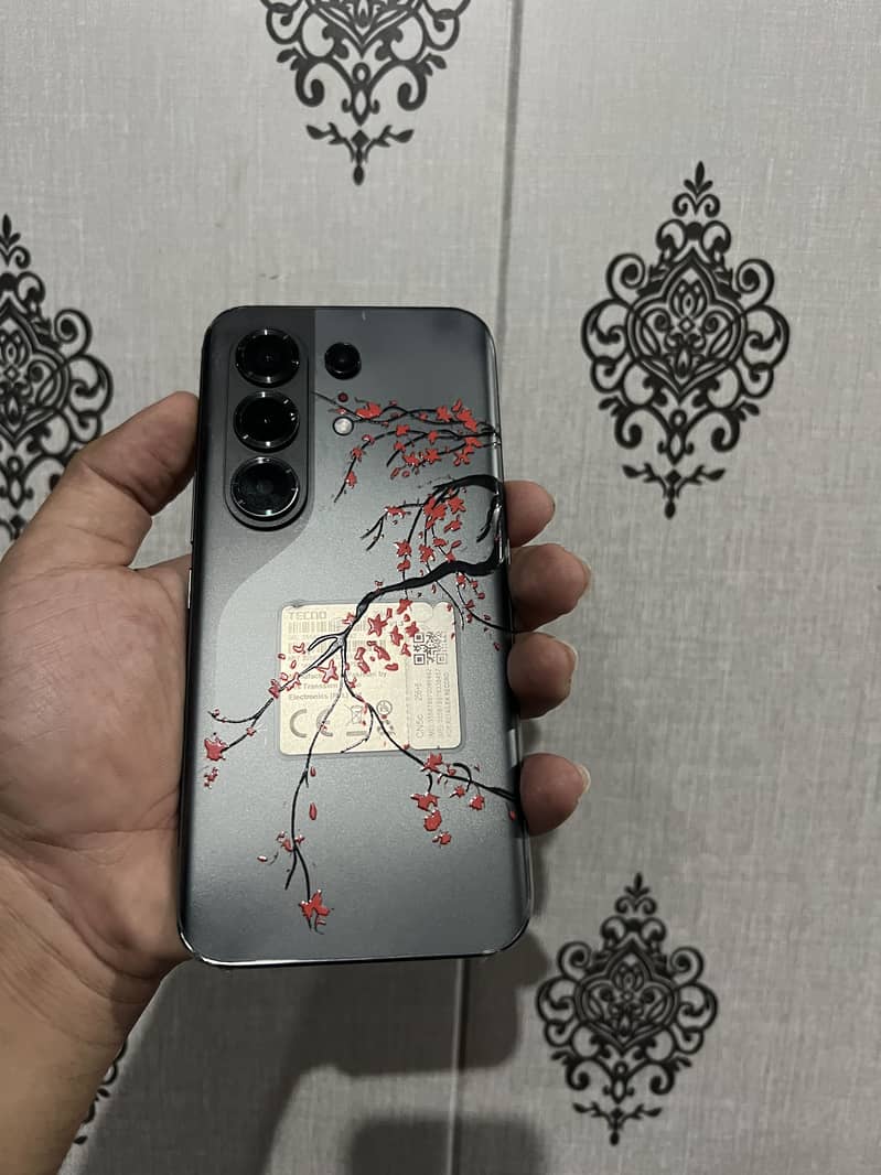 Tecno CAMON 40 Pro 10