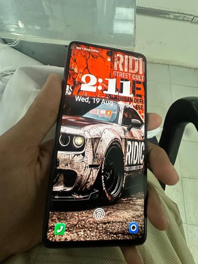 Samsung Mobile A72 total genuine 100 % original