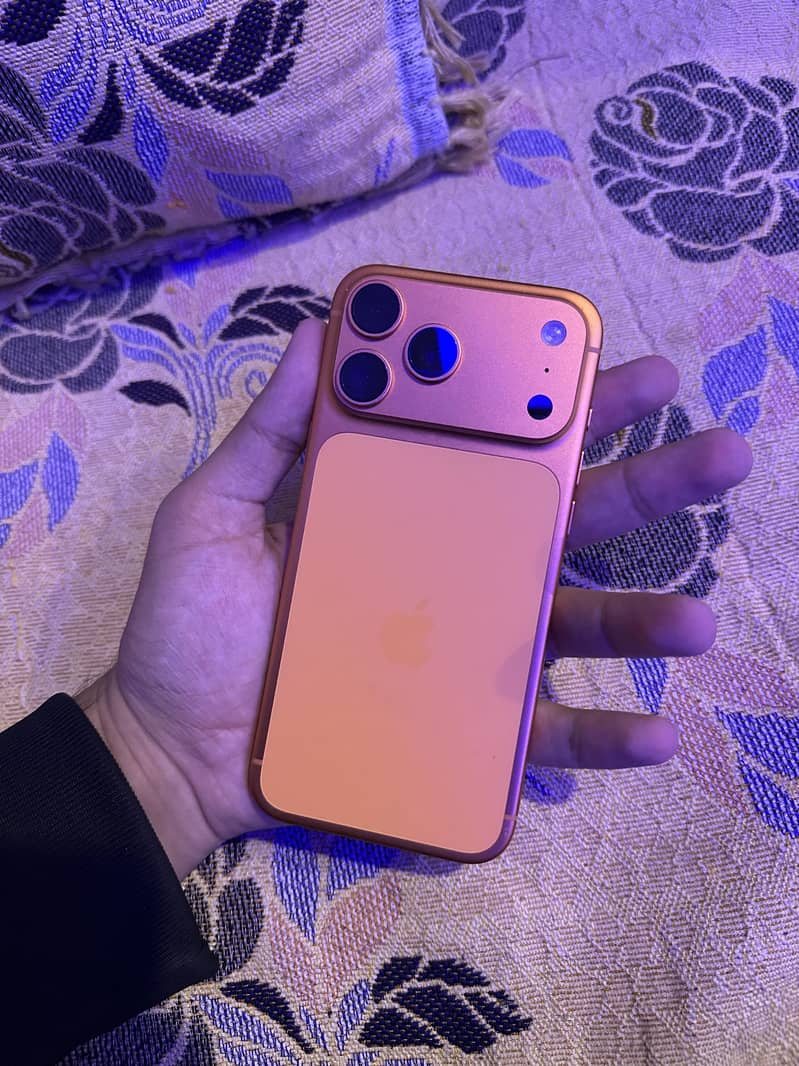 Apple iPhone 17 Pro Max 0