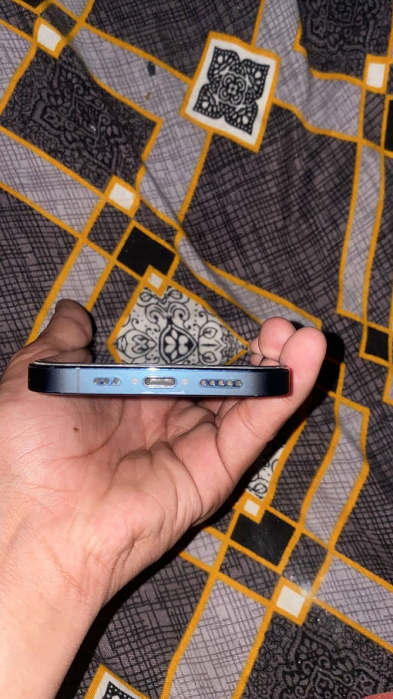 Apple iPhone 12 Pro 8