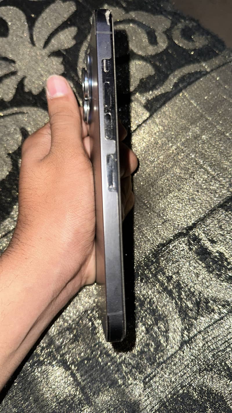 Apple iPhone 13 Pro Max 4