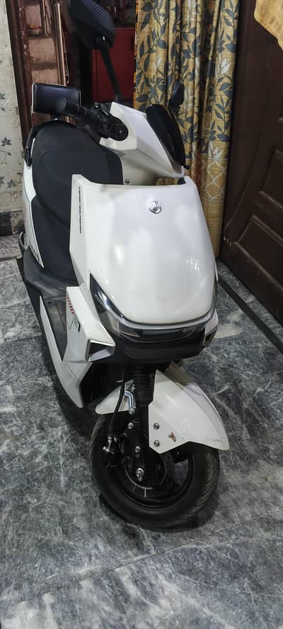 CRUISE 1500 Scoti Lithium Battery