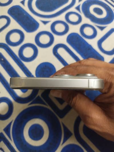 Apple iPhone 15 plus
