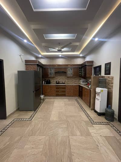 8 marla double story furnshied house for sale