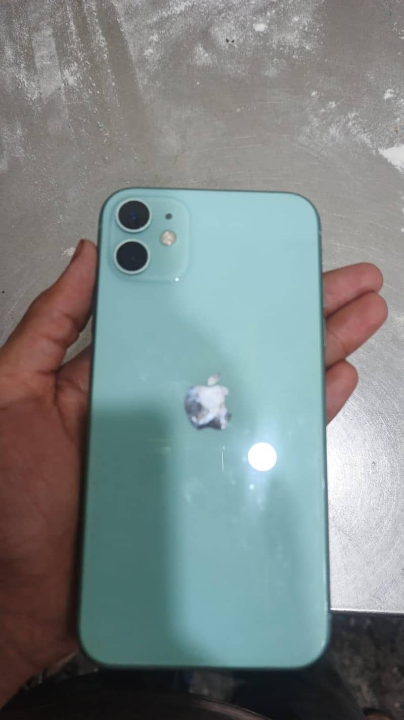 Apple iPhone 11 3