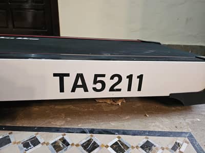 treadmill running machine Ac moter 150 kg weight supported