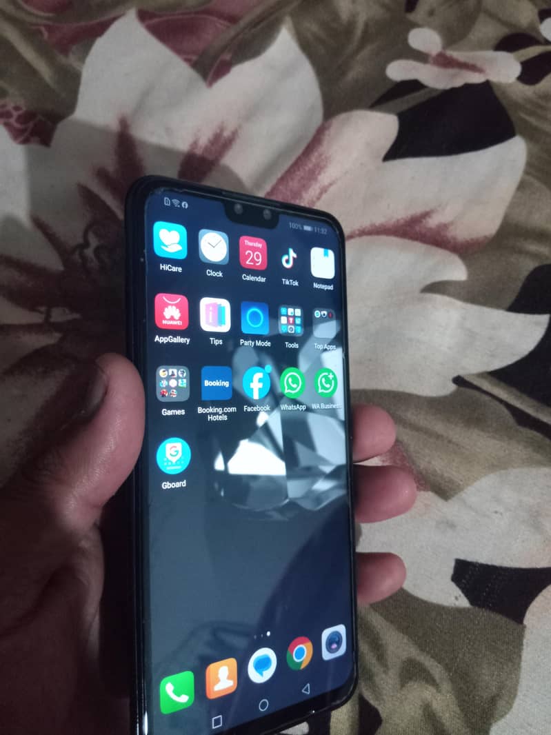 Huawei Y9 1