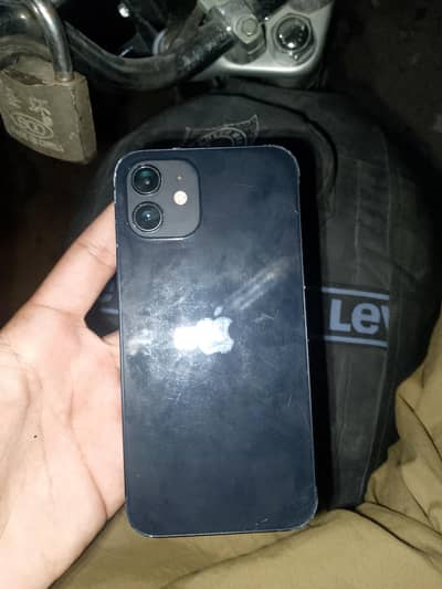 Apple iPhone 12