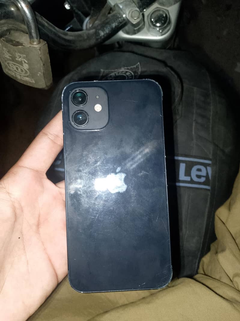 Apple iPhone 12 0