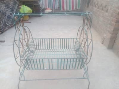 baby cots 10/8 condition achi condition he