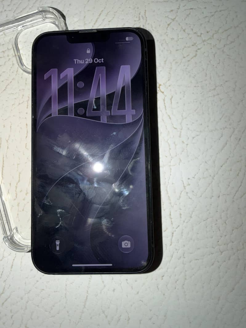 Apple iPhone 13 0